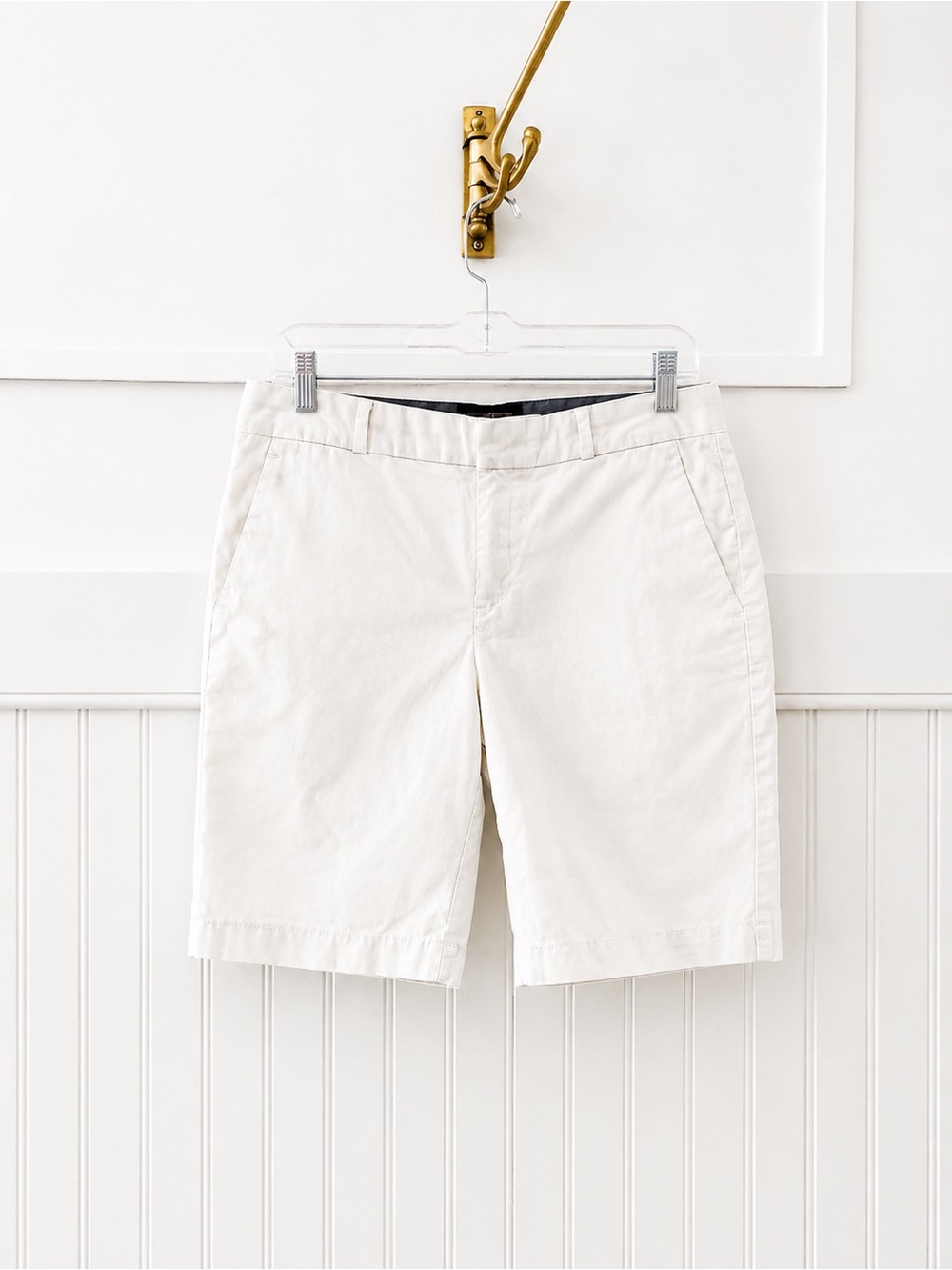 Banana Republic Cream Flat-Front Chino Shorts